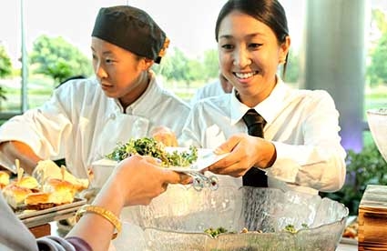 people serving food